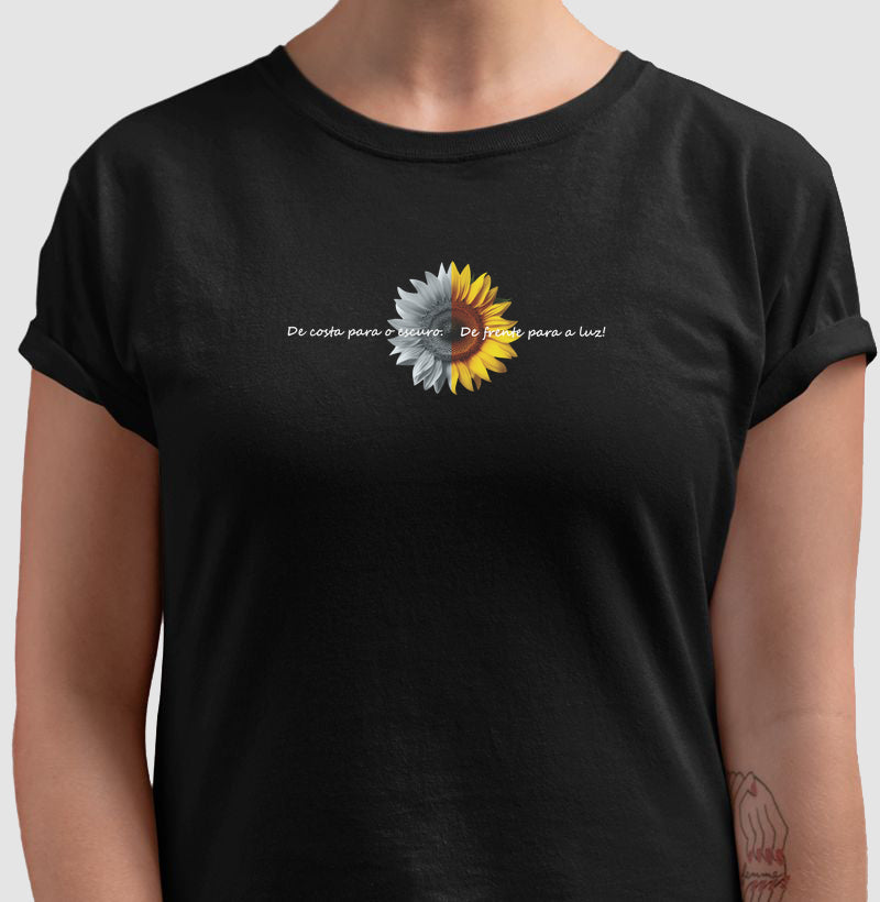 Camiseta Girassol De Frente Para a Luz | Dagira