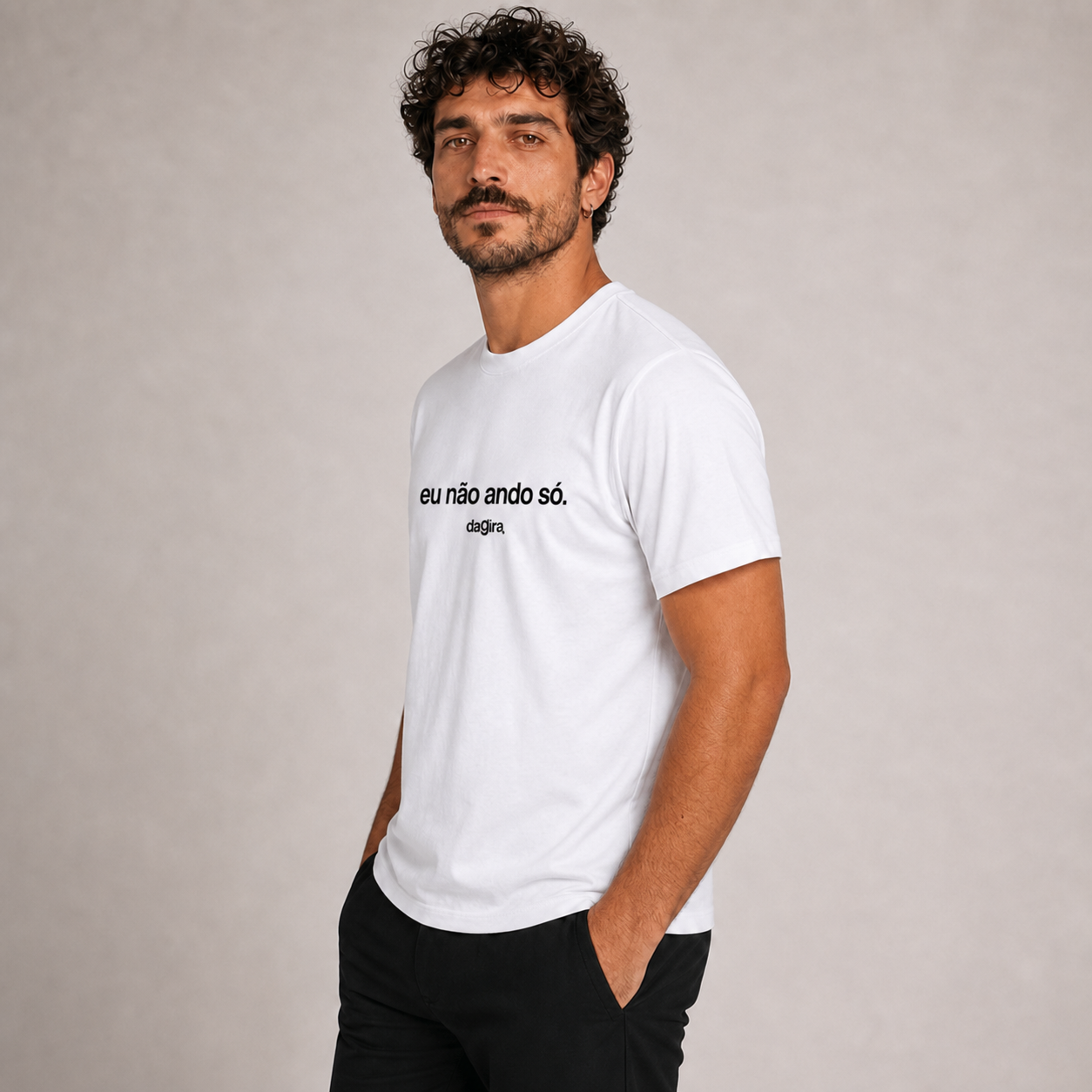 Camiseta Umbanda Eu Não Ando Só | Dagira