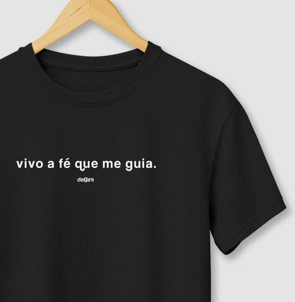 Camiseta Umbanda Vivo a Fé que me Guia | Dagira