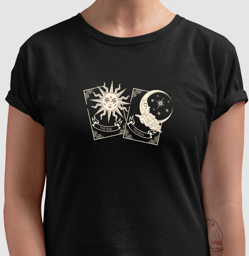 Camiseta O Sol e a Lua Tarô | Dagira